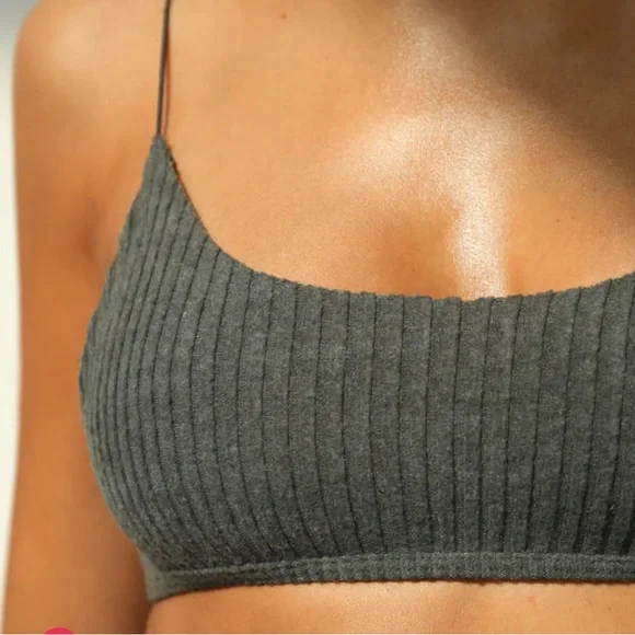 SET- joah brown ribbed knit bra & matching lounge shorts - Picture 2 of 5